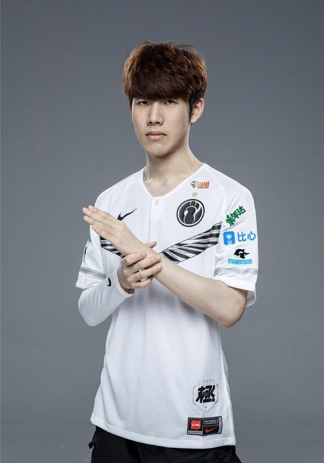 KPL赛事资讯：泪洒赛场的背后，是猫神与eStar缘分已尽